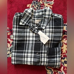 Universal Thread Plaid Button-Up Shirt, Size S